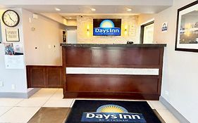 Days Inn By Wyndham St. Charles Il